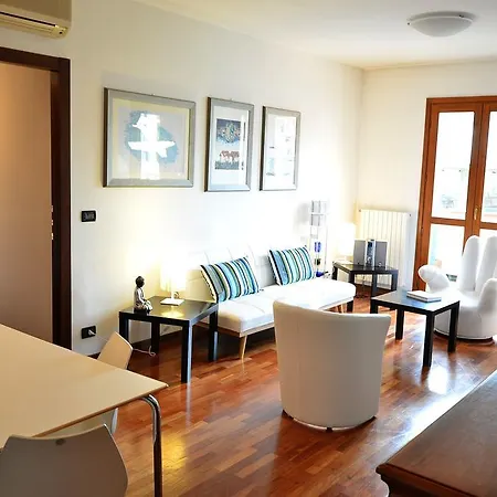 Private Park-15Mindowntown, 4 Pax, Aircond Apartman